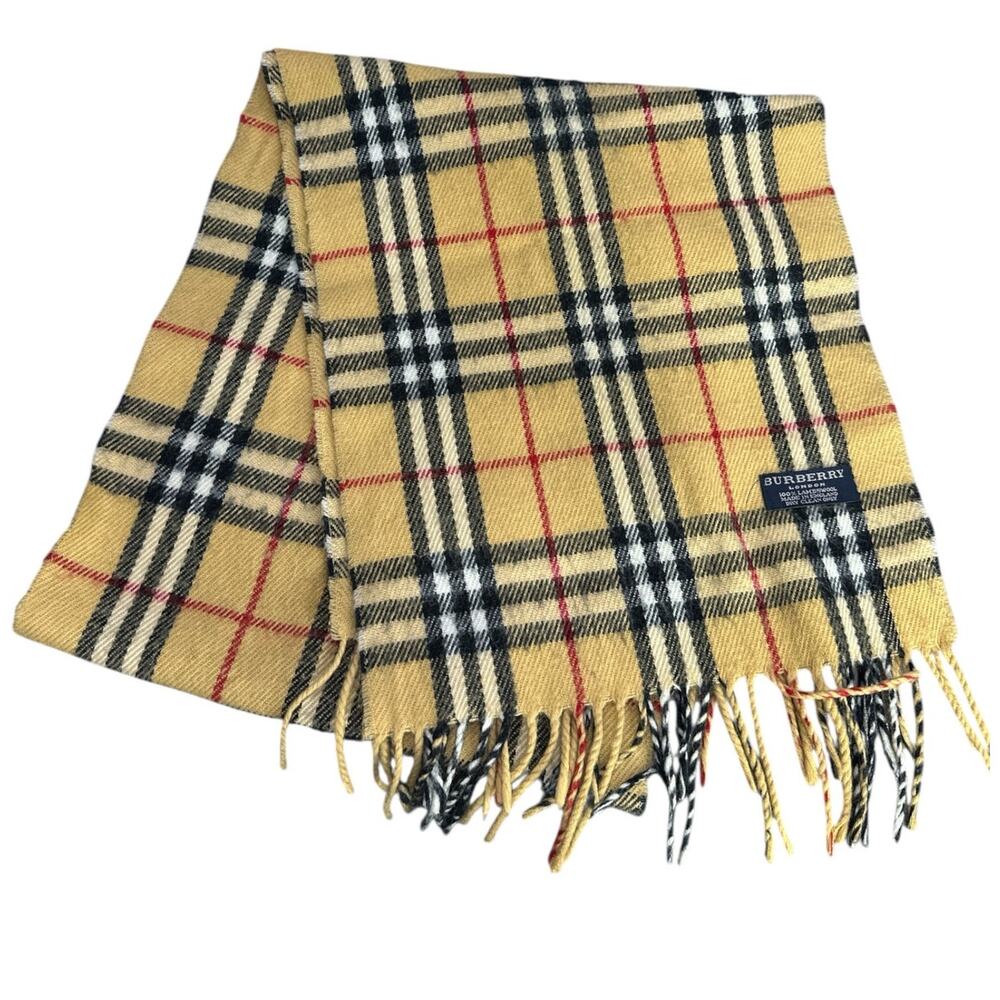BB10. BURBERRY 100% Lambswool Check Scarf – Classic Nova Pattern